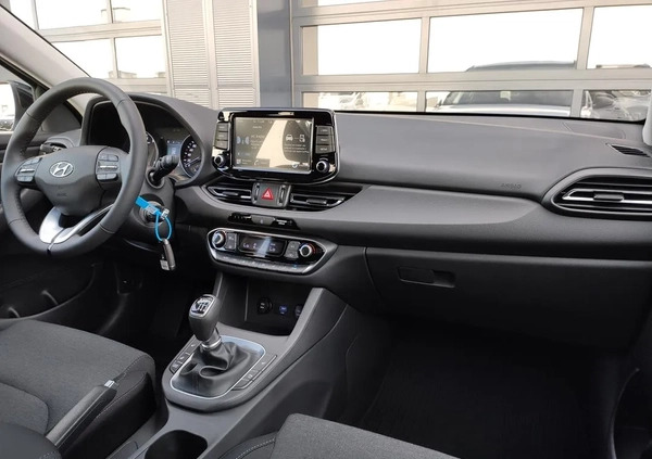 Hyundai I30 cena 98318 przebieg: 5, rok produkcji 2023 z Ostrzeszów małe 254